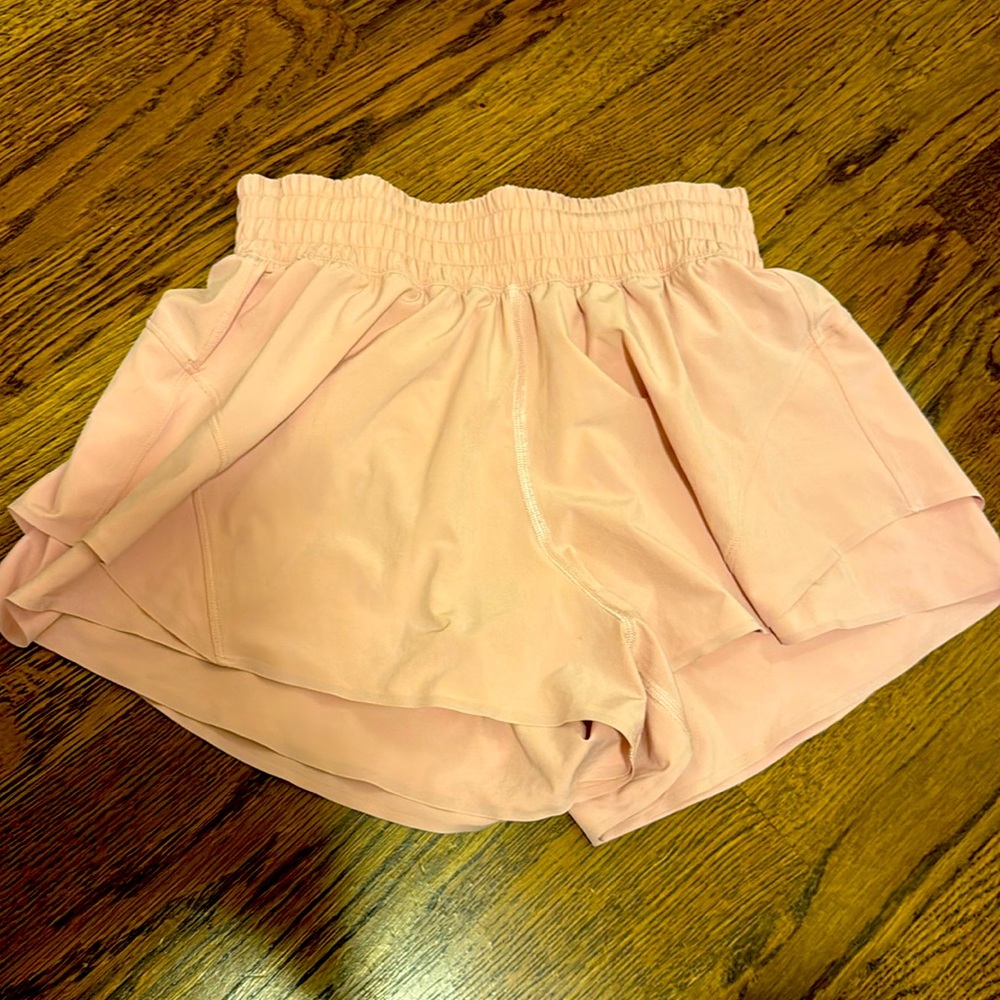 Lululemon shake it out shorts